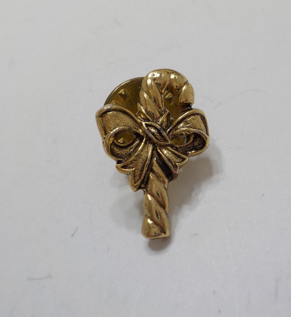 Vintage Gold Tone Christmas Candy Cane Lapel Pin (