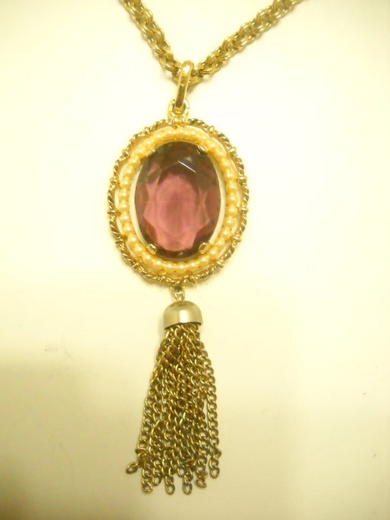 ヴィンテージAVONアメジスト色ガラス パール　ネックレス Gorgeous Vintage Avon Amethyst & Faux Pearl Pendant Necklace