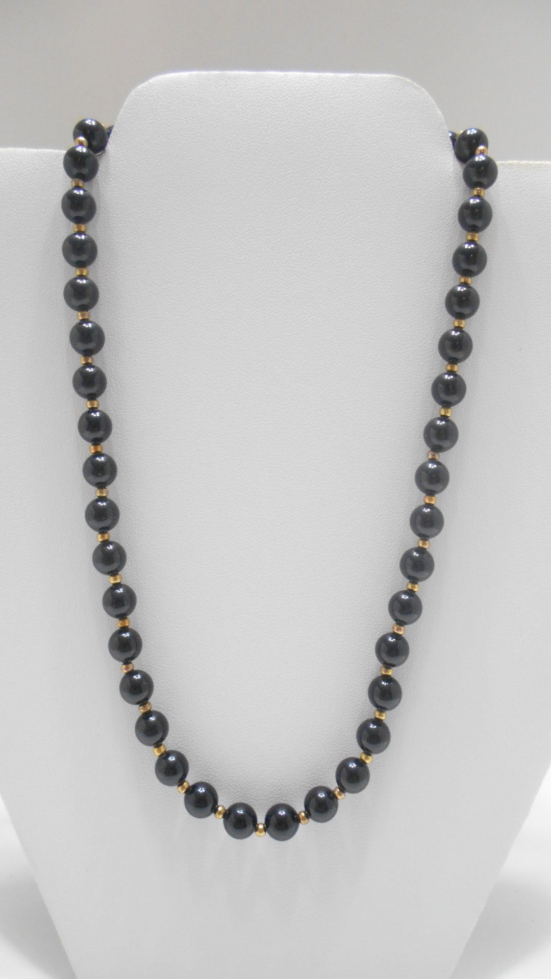 ◆VINTAGE HOLLYWOOD◆ Black Stone Beads Necklace VH2478NE07 Vintage Black Beaded Necklace, 1960s Beaded Necklace, Mid
