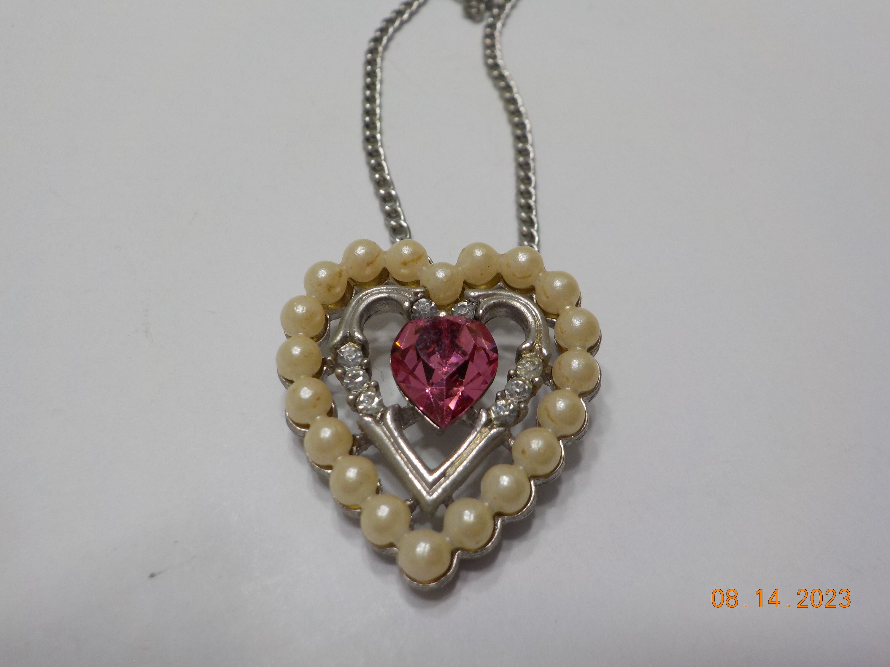 ★関税込★VINTAGE HOLLYWOOD★Bumpy Heart Half Pearl Necklace Vintage Heart Necklace, Gold Filled Vintage, Mother of Pearl