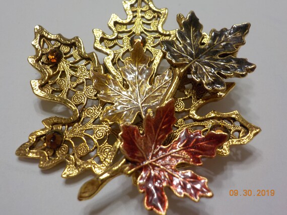 Vintage KC (Kenneth Cole) Enamel Leaf Brooch (407… - image 2