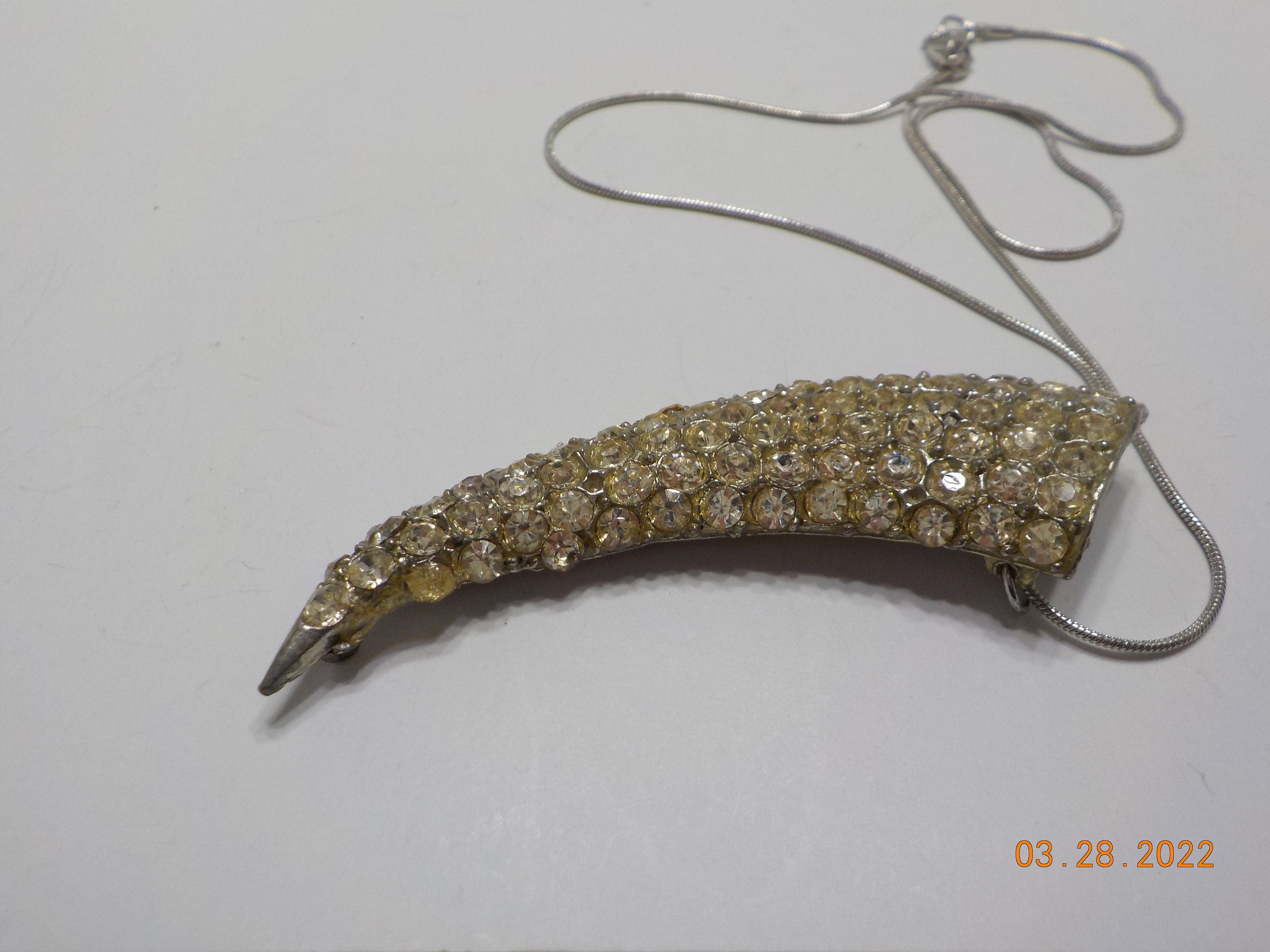 Pendentif Vintage Argenté Corne D'abondance Et Dent En Nacre - Superbe Patine - Ancien Bijou