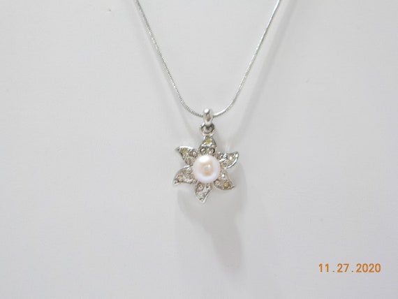 Vintage Pearl & Rhinestone Flower Pendant Necklac… - image 5