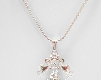 Collana con madreperla GG Marmont in argento 925 | ® IT