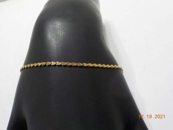 Vintage Monet Gold Tone Tennis Bracelet 7402 Very Thin Bracelet