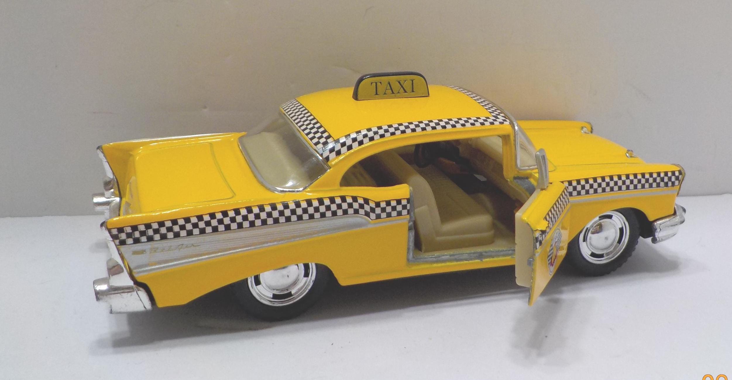 Vintage Kinsmart 1957 Chevrolet Bel Air (16-1) Taxi--1/40 Scale