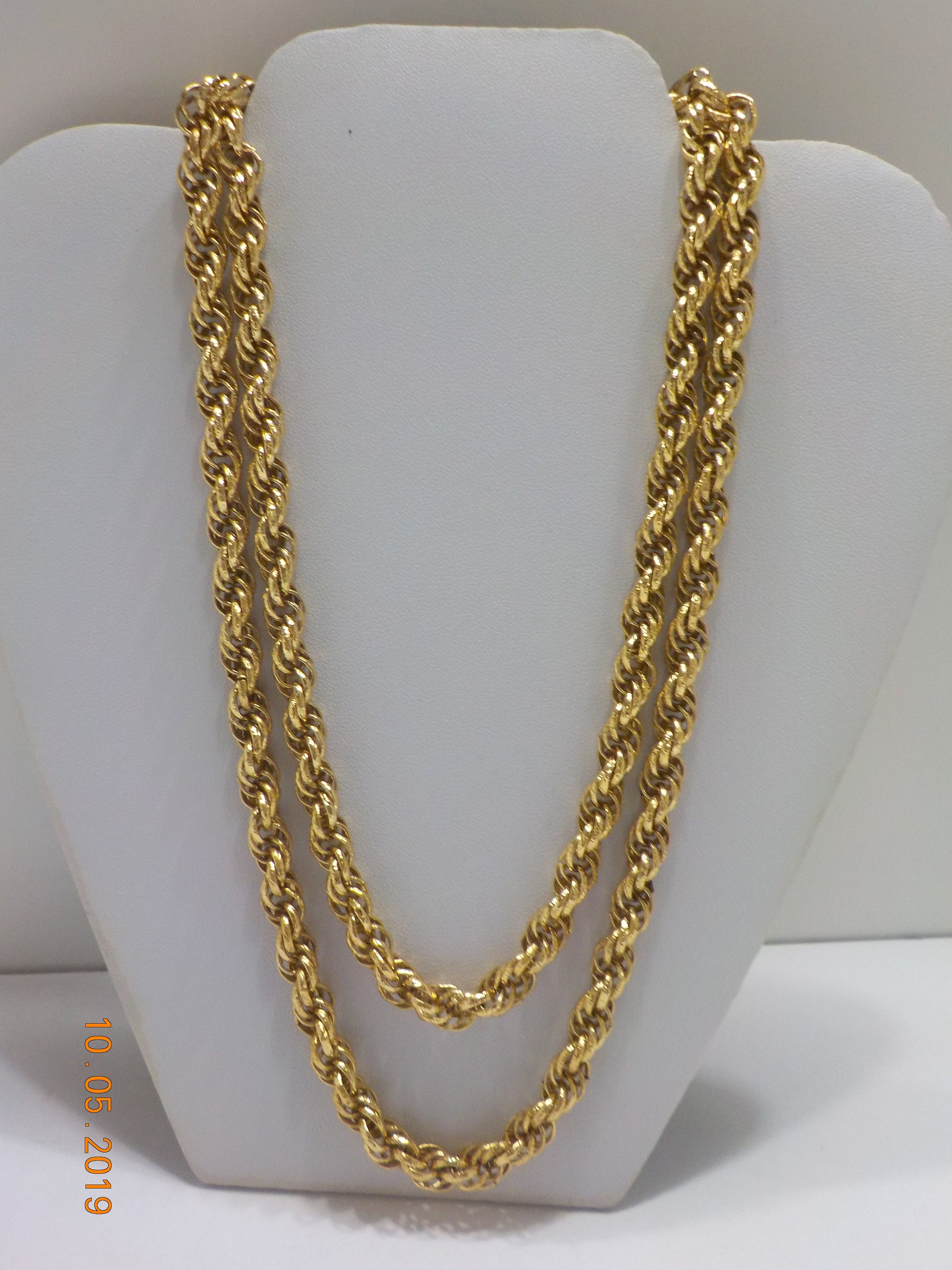 Vintage 40 Swirly Gold Tone Links Chain 
