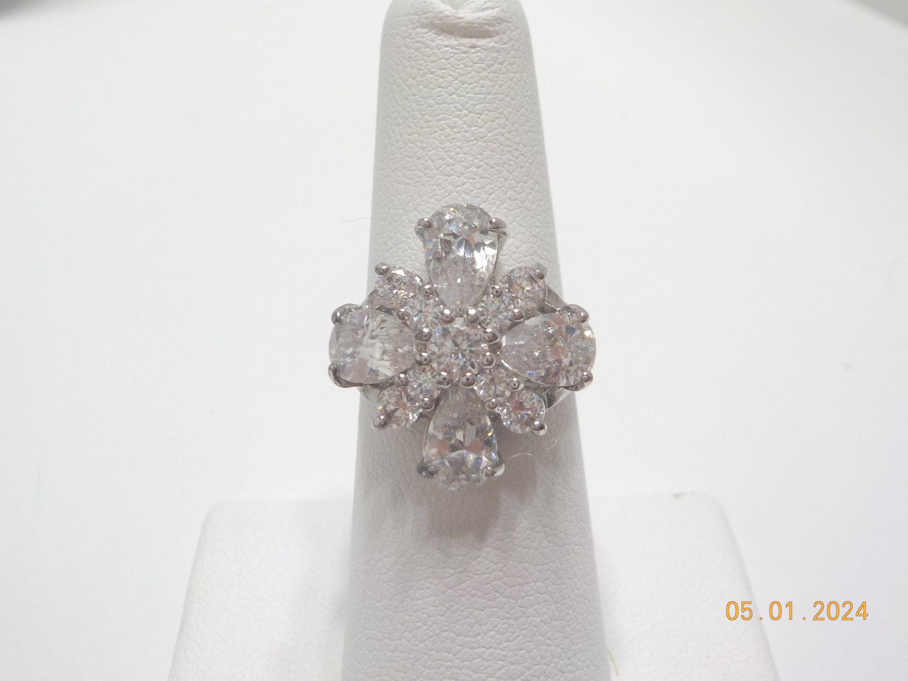 Vintage Avon RJ Teardrop Rhinestone Ring (8252) Size 6.5 - Etsy