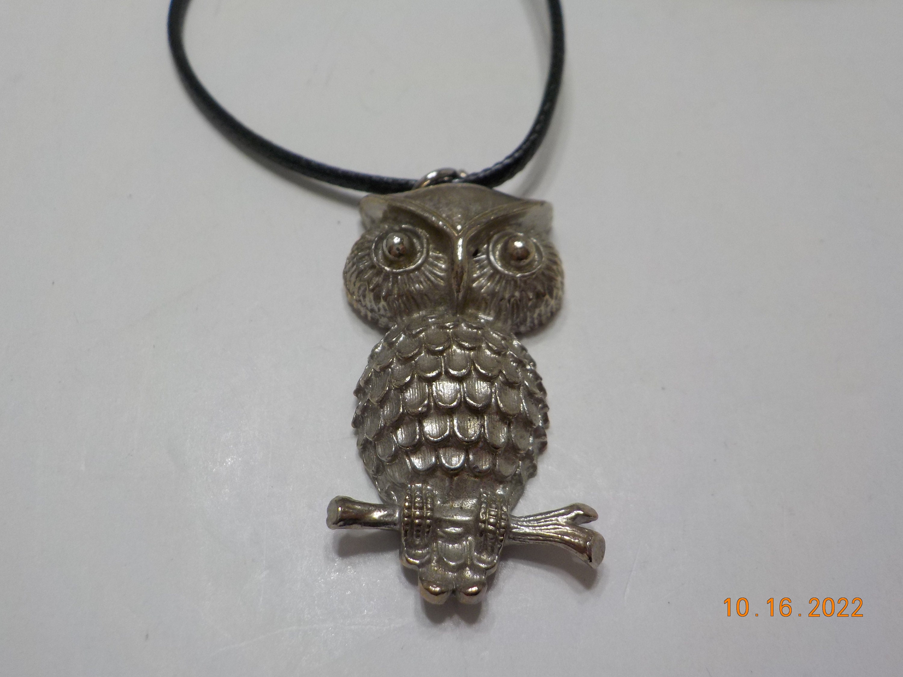 Vintage Silver Tone Owl Pendant Necklace (5188) 20" Waxed Cord