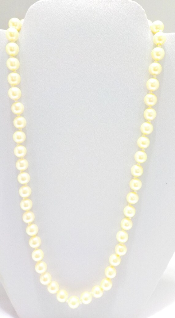 Vintage 20" Faux Pearl Princess Style Necklace, 8… - image 2