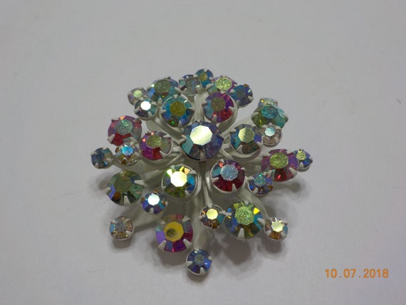 Gorgeous Sparkly Vintage Aurora Borealis Rhinesto… - image 1