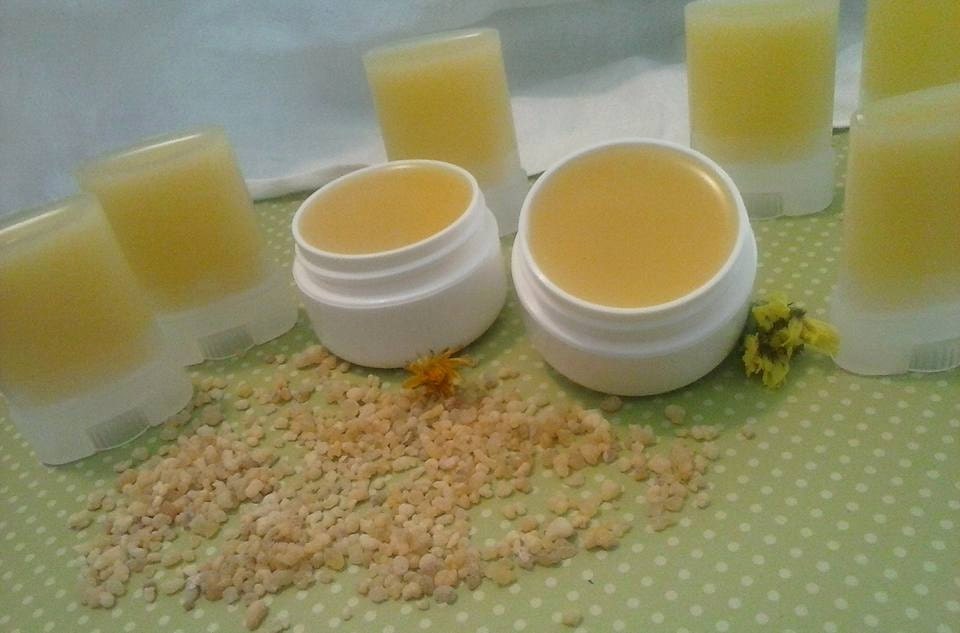 All Natural Dandelion Salve great for burns,bug bites, cracked cuticle - All natural balm for skin care - gifts for the herbalist - gardener