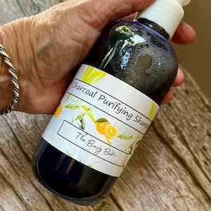 Aktivkohle Reinigendes Shampoo für gereizte Kopfhaut und zu Schuppen neigende Kopfhaut hilft bei juckender Kopfhaut