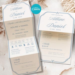 Può includere: Un invito di nozze a tre ante con sfondo color crema, testo blu e bordi decorativi. Il testo include i nomi Adline e Daniel, i dettagli dell'evento, una cronologia con icone e una sezione RSVP. Un'etichetta blu riporta la scritta Edit in Canva.