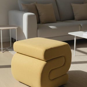 Senapsfärgad Bouclé-puff, extra sittplatser för lägenheter, mjukt fotstöd för lounge