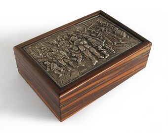 Vintage Rembrandt The Night Watch Wooden Box with Repousse Lid - 1960s Nachtwacht Trinket or Cigar Box with Hinged Lid