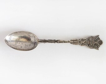 Antique Civil War Commemorative Sterling Silver Souvenir Spoon - The Great Seal of the U.S. with Crossed Swords and Crossed Rifles