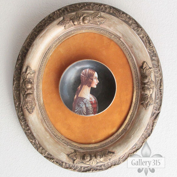 Free Shipping - Vintage Hand Painted Miniature Portrait of Ludovica Tornabuoni on Small Porcelain Plate Framed - Italy