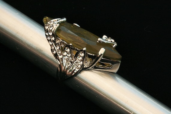Green Rhinestone Ring Vintage Statement Ring Size… - image 1