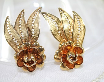 Fabulous Vintage Flower Earrings Large Goldtone Flower Clip On Earrings Perfect for any Occasion Gift Ideas for Her