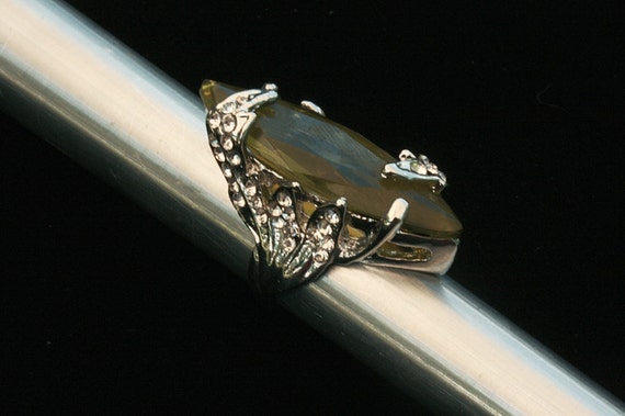 Green Rhinestone Ring Vintage Statement Ring Size… - image 4