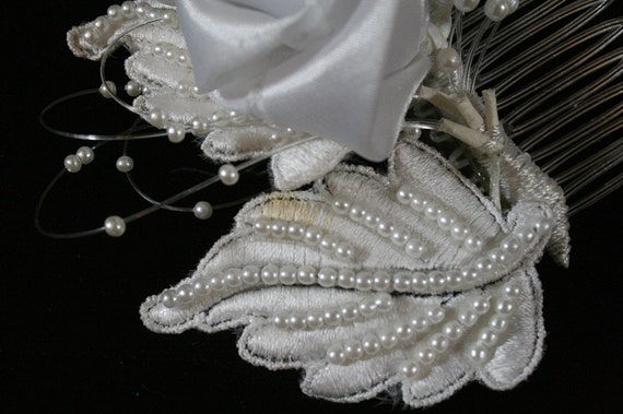 Vintage Bridal Faux Pearl Roses Beaded Hair Comb … - image 4