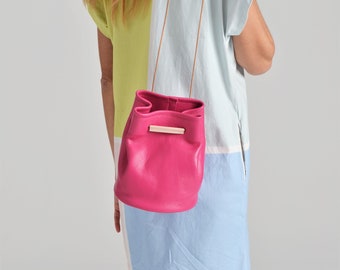 Handbag with Top Handle and Shoulder Tote Faux Leather Fuchsia Color 