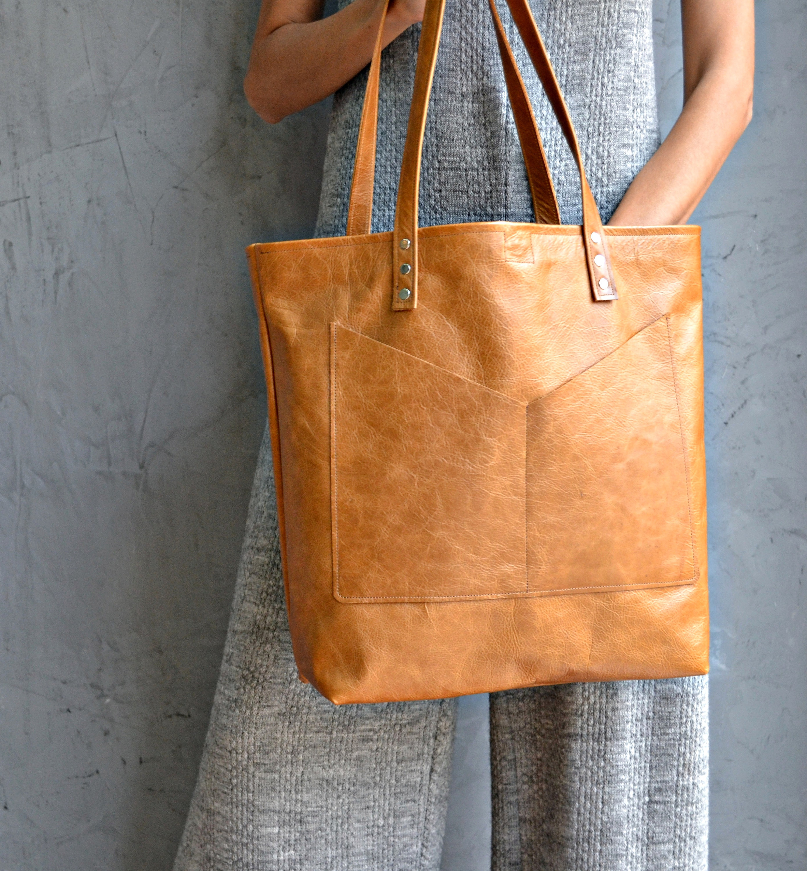 Large camel brown leather tote bag