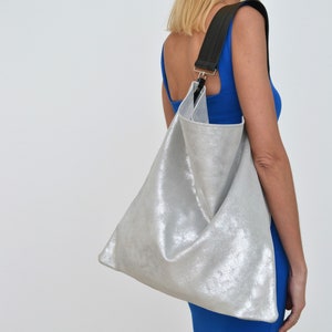 Akathi sparkling silver bag, Silver leather hobo bag, Silver large shoulder bag, Silver handbag, Big leather bag, Shopper bag, Tote bag image 4