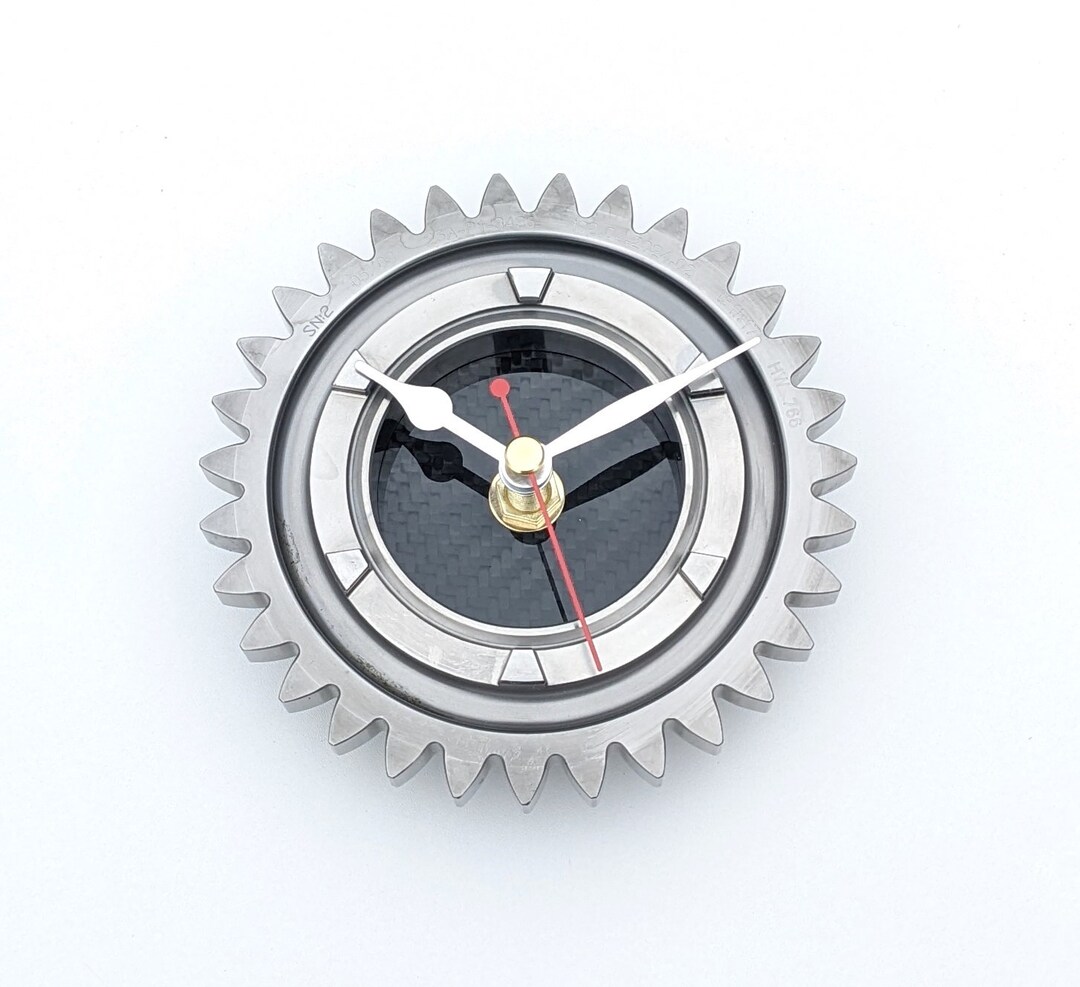 F16: BMW F1 Racecar Gear Wall or Desk Clock Carbon Fiber Williams ...
