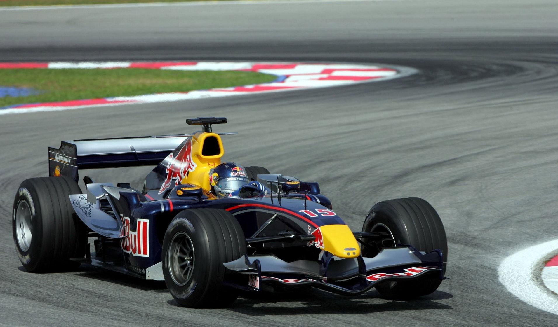 K01: Formula 1 Racecar Part Keyring Red Bull F1 Car Part