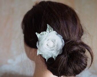 Bridal Silk Hair Flower, White Rose Hair Pin, Bridal Rose Fascinator Clip, Wedding Flowers Hair, Organza Flower Clip, Bride Flower Headpiece