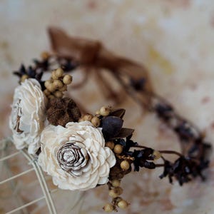 Dried Flower Crown – Handmade Woodland Headpiece for Rustic Wedding, Cosplay Hair Wreath for Festivals & Faires, Bohemian Dried Floral Tiara