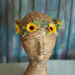Sunflower Bridal Hair Accessory, Lagurus Sunflower Hair Crown, Sunflower Flower Girl Crown, Sunflower for Hair, Sunflower Headband for Women