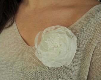 Ivory Rose Hair Clip Satin, Bridal Flowers for Hair, Ivory Flower Brooch Organza, Ivory Hair Flower Pin, Burlesque Wedding Hair Piece Rose