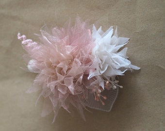 Bridal Silk Flower Headpiece, Blush Flower Boho Hair Comb, White Pink Flower Comb, Pink Flower Fascinator, Shabby Flower Hair Pin Organza