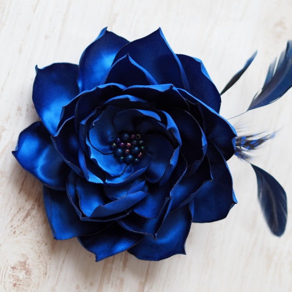 Fleur pour cheveux bleu royal, Broche bleu royal, Barrette fleur bleu royal, Bibis bleu royal, Broche grande fleur en tissu, Fleur bleu cobalt