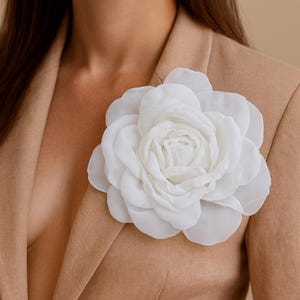 Large White Rose Hair Clip, Silk Flower Brooch, Bridal Hair Accessory, Wedding Corsage Pin image 1