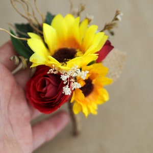 Rustic Sunflower Boutonniere with Red Rose | Fall Wedding Buttonhole | Autumn Groomsmen Lapel Pin | Sunflower Corsage for Groom & Dad