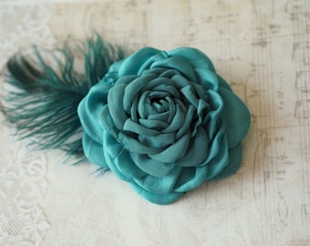 Teal Flower Hair Clip, Teal Fascinator, Teal Hair Accessories, Turquoise Flower Corsage, Teal Flower Brooch, Silk Hair Flower Pin Feather