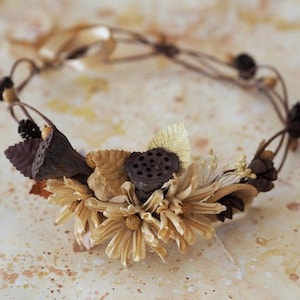 Woodland Bridal Headpiece, Rustic Flower Crown with Dried Botanicals, Natural Hair Wreath for Fall Wedding, Fairy Costume Forest Hair Vine