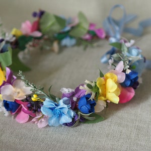Spring Flower Crown for Maternity Photos – Colorful Floral Headpiece with Ribbon, Handmade Crown for Photo Shoots, Floral Tiara Festivals