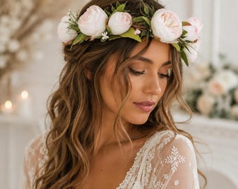 Couronne de fleurs rose blush, halo de mariée bohème, casque de mariage féerique, couronne de mariage dans le jardin