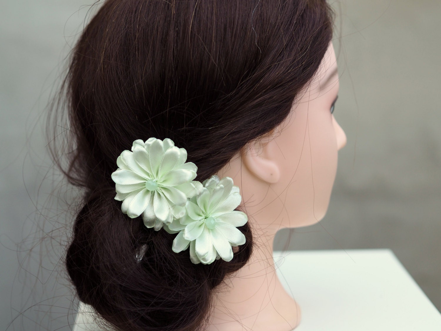 Flower Bobby Pins Flower Girl Pin Green Hair Pins Flower Girl Hair Accessory Light Green Pins Bridesmaid Hair Clip