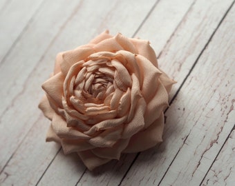 Blush Flower Clip, Blush Pink Rose Clip, Bridal Silk Flower Hair, Bridal Rose Hair Pin, Wedding Hair Accessories for Bride, Pale Pink Rose