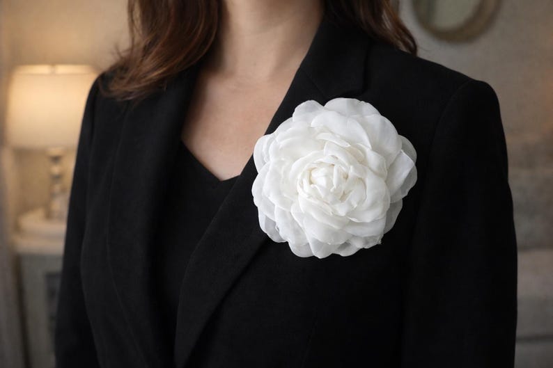 Large White Rose Hair Clip, Silk Flower Brooch, Bridal Hair Accessory, Wedding Corsage Pin image 6