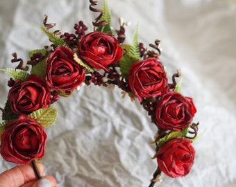 Bandeau rose rouge romantique, casque de fée adulte, couronne de halo floral bohème, bandeau Frida Kahlo, couronne de reine des forêts, bandeaux couture