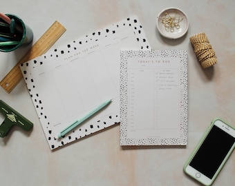 Desktop Stationery Bundle 4 - A5 Day Planner and A4 Week Planner