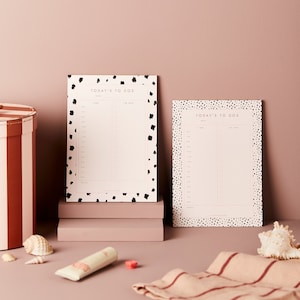 Desktop Stationery Bundle 1a Jotter, A5 Day Planner and A4 Week Planner image 6
