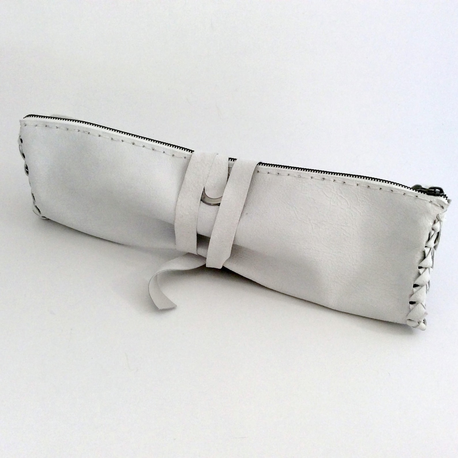 Pochette blanche pliable - sac ?� main en cuir blanc - Sac fait main - Sac de soir?�e - Etsy France